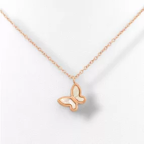 Rose gold színű nemesacél nyaklánc pillangó medállal