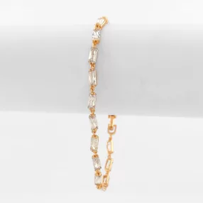 Aranyszínű antiallergén karkötő fehér kristályokkal