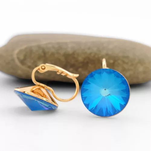 Tengerkék Swarovski kristállyal díszített aranyszínű antiallergén fülbevaló