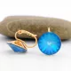 Tengerkék Swarovski kristállyal díszített aranyszínű antiallergén fülbevaló