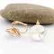 Fehér Swarovski kristállyal díszített aranyszínű antiallergén fülbevaló