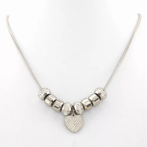 Ezüstszínű nemesacél pandora jellegű nyaklánc szív charmmal