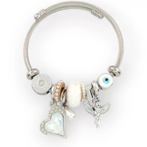 Ezüstszínű nemesacél pandora jellegű karperec szív és angyalka charmokkal