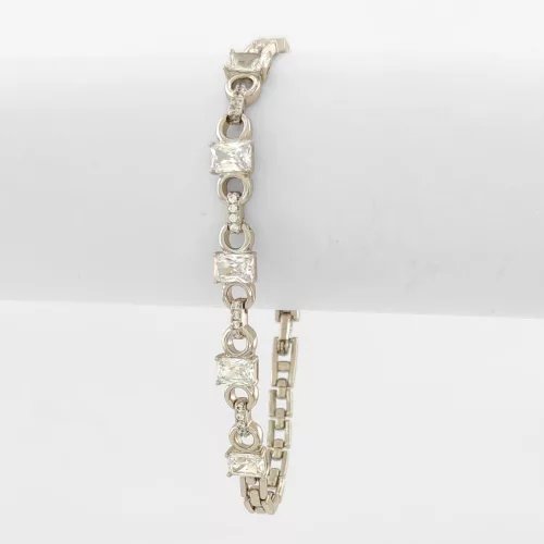 Ezüstszínű antiallergén karkötő fehér kristályokkal