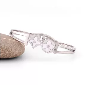 Ezüstszínű nemesacél szerencse karperec