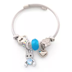   Ezüstszínű nemesacél pandora jellegű karperec nyuszi és szív charmokkal