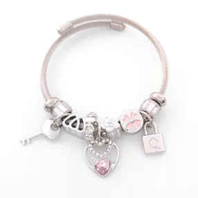   Ezüstszínű nemesacél pandora jellegű karperec szív, lakat és kulcs charmokkal