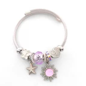   Ezüstszínű nemesacél pandora jellegű karperec nap és szív charmokkal