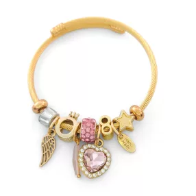   Aranyszínű nemesacél pandora jellegű karperec angyalszárny és szív charmokkal