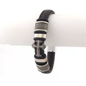   Fekete-barna színű fonott bőr karkötő nemesacél kereszt díszítéssel