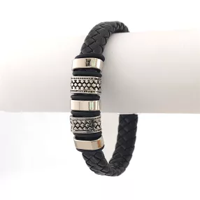 Fekete fonott bőr karkötő nemesacél díszítéssel