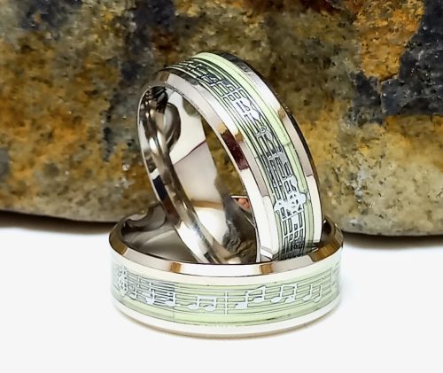 Ezüstszínű nemesacél fluoreszkáló gyűrű