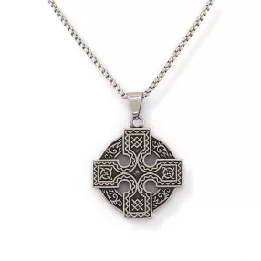 Ezüstszínű nemesacél medál viking motívumokkal