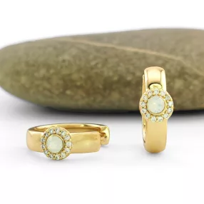   Fehér Swarovski kristállyal díszített aranysárga színű antiallergén fülbevaló