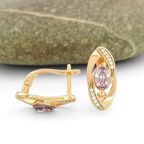 Lila Swarovski kristállyal díszített aranyszínű antiallergén fülbevaló