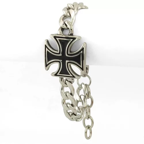 Ezüstszínű nemesacél karkötő vaskereszt díszítéssel