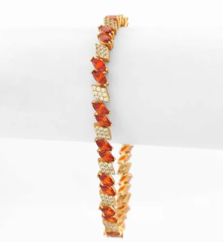 Aranyszínű antiallergén karkötő piros kristályokkal