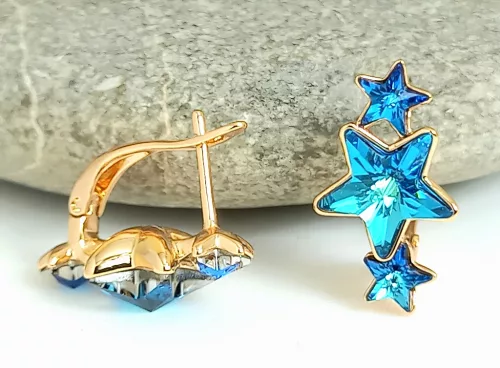 Aranyszínű antiallergén csillag fülbevaló égszínkék Swarovski kristállyal