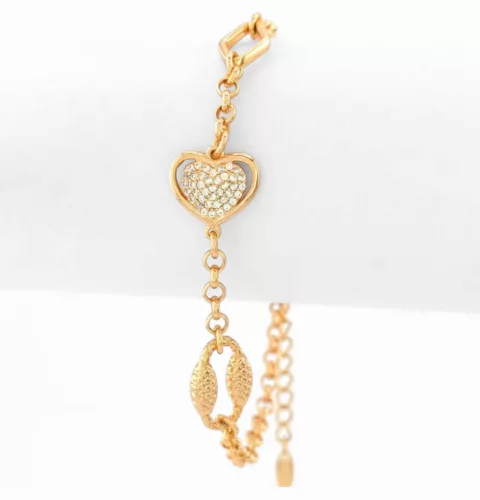 Aranyszínű antiallergén szívecske karkötő fehér kristályokkal