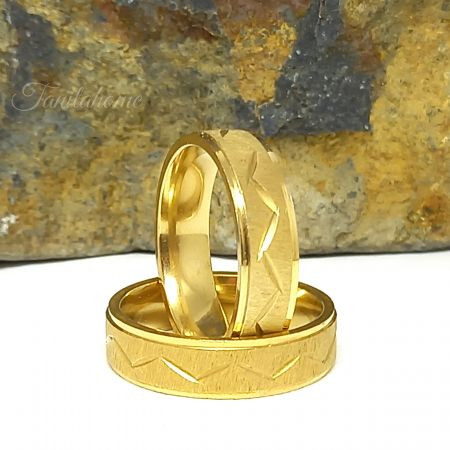 Aranyszínű nemesacél gyűrű