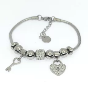   Ezüstszínű nemesacél pandora jellegű karkötő szívlakat és kulcs charmokkal