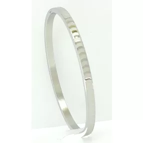 Ezüstszínű nemesacél karperec