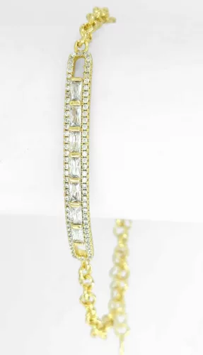 Aranysárga színű antiallergén karkötő fehér kristályokkal